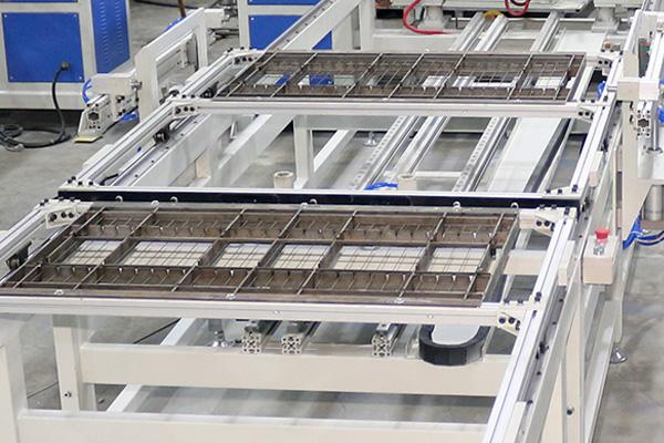 HWASHI स्वचालित तार जाल पैनल पिंजरे वेल्डिंग वेल्डेड तार जाल के लिए मशीन बनाने की लाइन 4