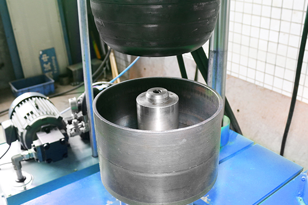 सटीक तार वितरण के साथ आंतरिक अंगूठी के लिए स्वचालित स्पॉट वेल्डिंग मशीन 10