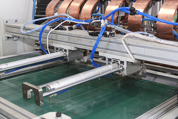 8-10 वर्ष सेवा जीवन 220V/380V बिजली की आपूर्ति के लिए दरवाजा पैनल स्पॉट वेल्डर और टिकाऊ
