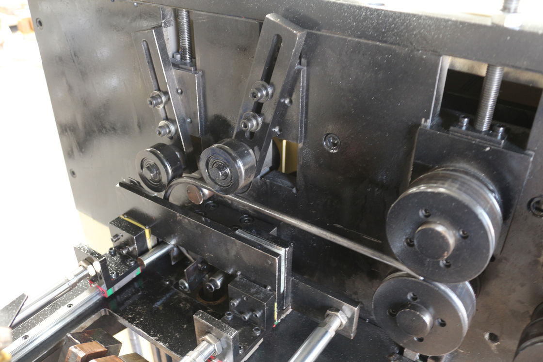 HWASHI Wire Diameter 2-8mm Automatic ring making butt welding machine Circle Ring Bar Pneumatic Resistance Butt Welding Machine